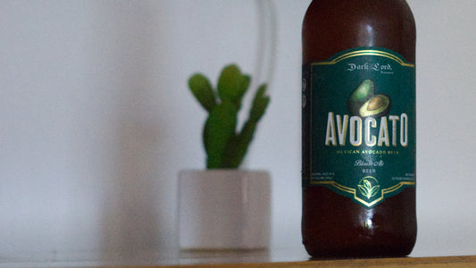¡Descubre el Sabor Inigualable de la Cerveza de Aguacate Dark Lord en Comprachelas.com!