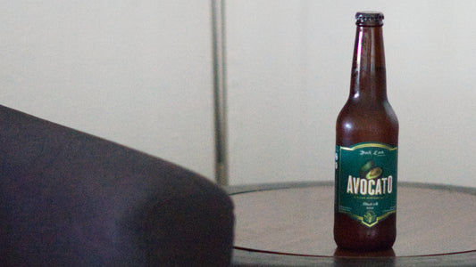 Marida el Sabor: Combinando Tostadas de Aguacate con la Cerveza "Avocato" de comprachelas.com