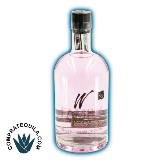 Tequila Reposado Rosado Cristalino "W Family": Un Exquisito Cóctel de Sabores Frutales y Elegancia en Cada Gota