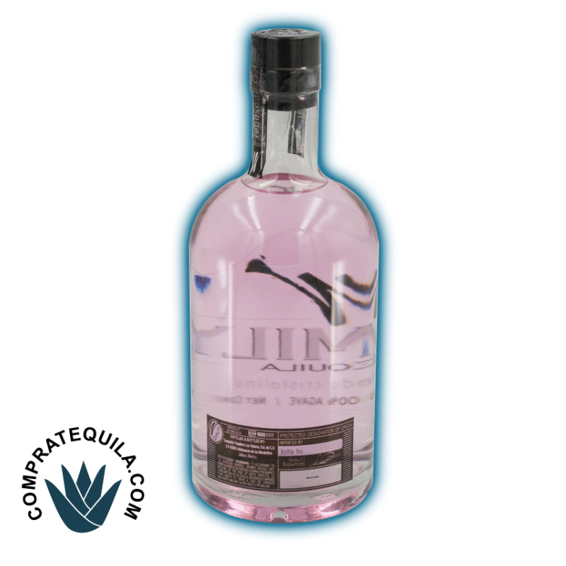 Tequila Reposado Rosado Cristalino "W Family": Un Exquisito Cóctel de Sabores Frutales y Elegancia en Cada Gota